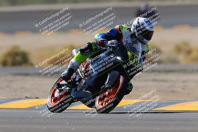 media/Oct-08-2022-SoCal Trackdays (Sat) [[1fc3beec89]]/Turn 14 (1050am)/